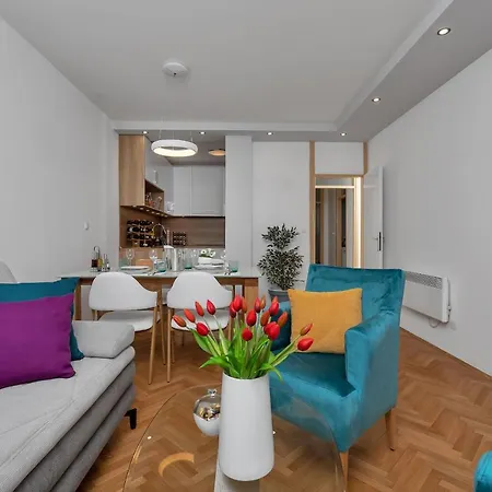 Bruno & Toni Deluxe Макарска