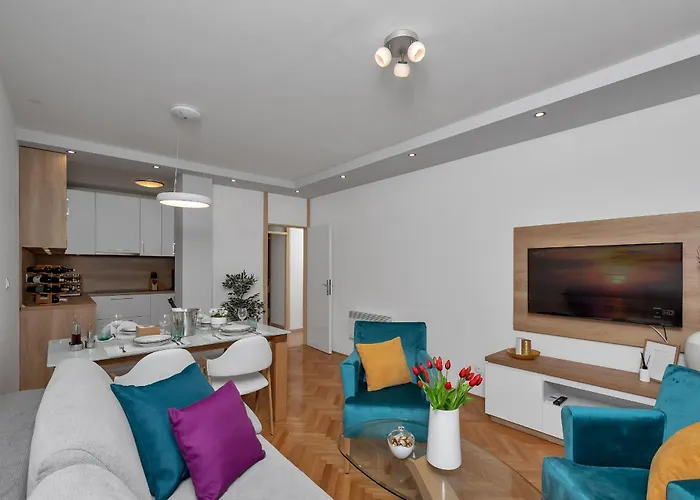 Bruno & Toni Deluxe מאקרסקה